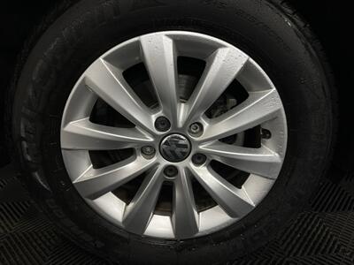 2015 Volkswagen Passat 1.8T Wolfsburg Editi - Photo 8 - West Bountiful, UT 84087