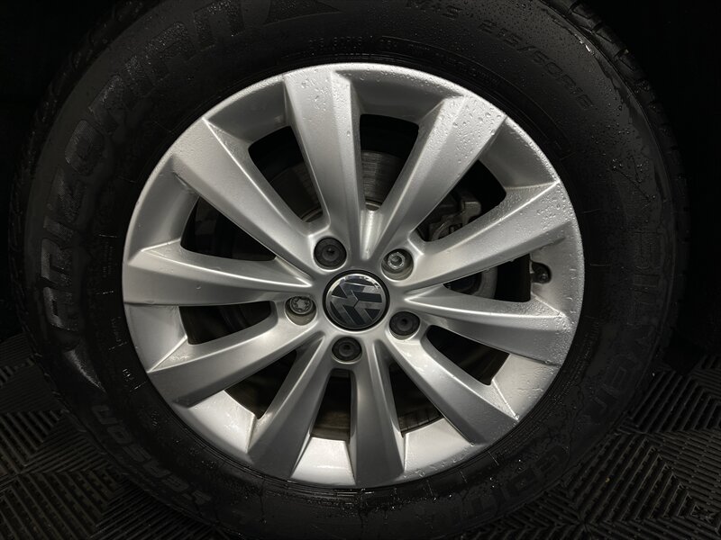 2015 Volkswagen Passat 1.8T Wolfsburg Editi - Photo 8 - West Bountiful, UT 84087