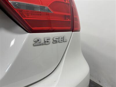 2013 Volkswagen Jetta SEL PZEV   - Photo 10 - West Bountiful, UT 84087