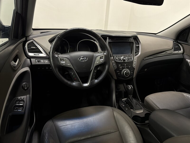 2014 Hyundai SANTA FE Limited - Photo 13 - West Bountiful, UT 84087