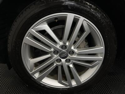 2018 Audi Q5 2.0T Premium Plus   - Photo 11 - West Bountiful, UT 84087