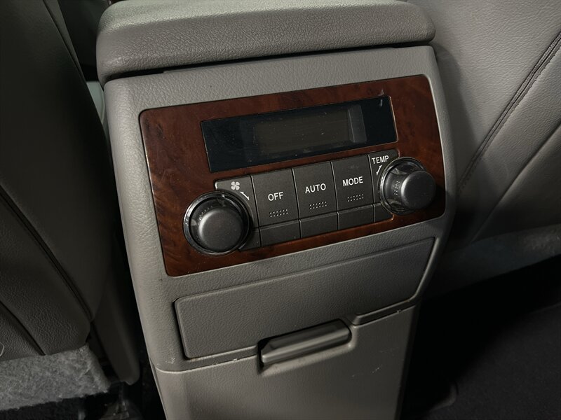 2011 Toyota Highlander Limited - Photo 13 - West Bountiful, UT 84087