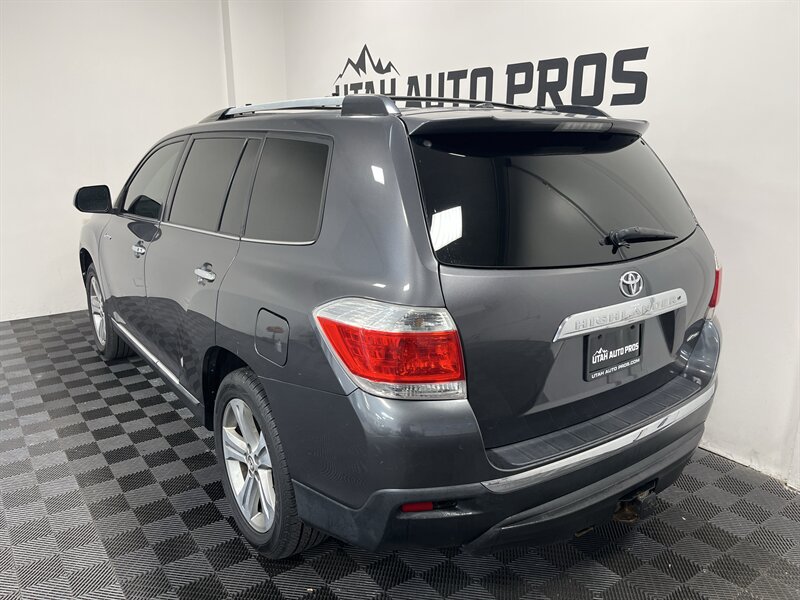 2011 Toyota Highlander Limited - Photo 8 - West Bountiful, UT 84087