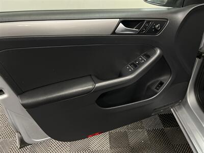 2015 Volkswagen Jetta SE   - Photo 13 - West Bountiful, UT 84087