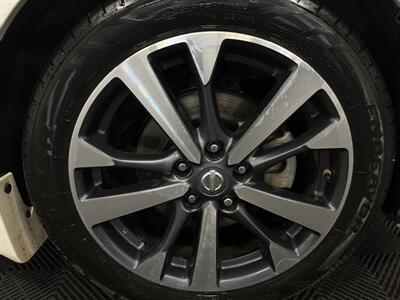 2017 Nissan Altima 2.5 SR   - Photo 10 - West Bountiful, UT 84087