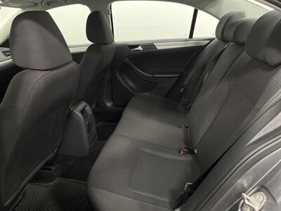 2015 Volkswagen Jetta SE   - Photo 10 - West Bountiful, UT 84087