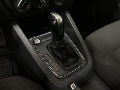 2015 Volkswagen Jetta SE   - Photo 14 - West Bountiful, UT 84087