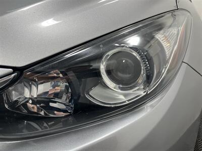 2015 Mazda Mazda3 i Touring   - Photo 7 - West Bountiful, UT 84087