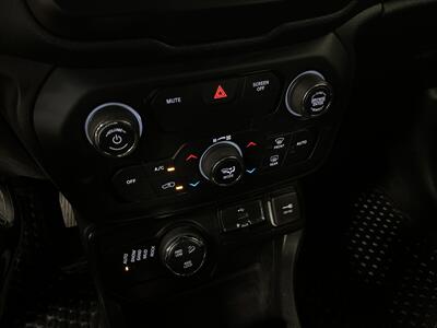 2018 Jeep Renegade Trailhawk   - Photo 23 - West Bountiful, UT 84087