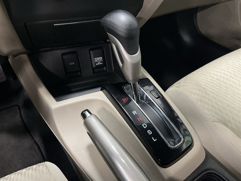 2014 Honda Civic LX - Photo 12 - West Bountiful, UT 84087