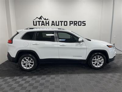 2017 Jeep Cherokee Latitude   - Photo 2 - West Bountiful, UT 84087