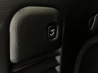 2012 Jeep Grand Cherokee Overland   - Photo 14 - West Bountiful, UT 84087