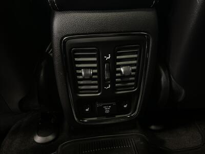 2012 Jeep Grand Cherokee Overland   - Photo 17 - West Bountiful, UT 84087