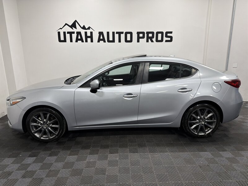 2018 Mazda Mazda3 Touring - Photo 7 - West Bountiful, UT 84087