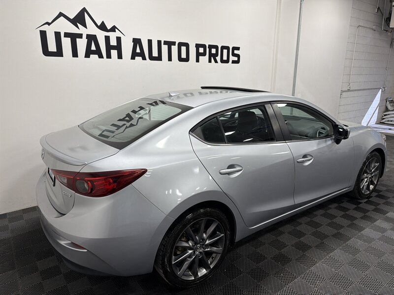 2018 Mazda Mazda3 Touring - Photo 3 - West Bountiful, UT 84087