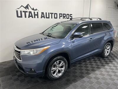 2015 Toyota Highlander XLE   - Photo 6 - West Bountiful, UT 84087