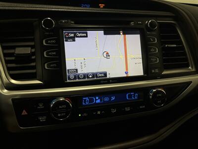 2015 Toyota Highlander XLE   - Photo 18 - West Bountiful, UT 84087