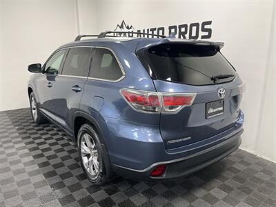 2015 Toyota Highlander XLE   - Photo 8 - West Bountiful, UT 84087