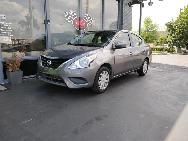 2018 Nissan Versa SV CASH DEAL SPEACIAL - Photo 3 - Wilton Manors, FL 33311