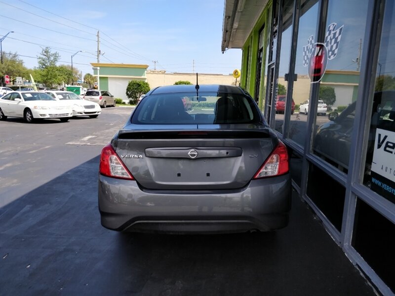 2018 Nissan Versa SV CASH DEAL SPEACIAL - Photo 6 - Wilton Manors, FL 33311