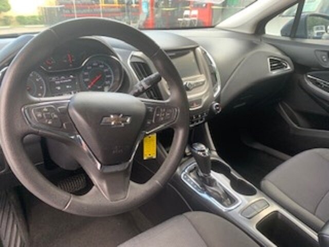 2018 Chevrolet Cruze LT Auto Up To 12 MONTHS SAME AS CASH - Photo 6 - Wilton Manors, FL 33311