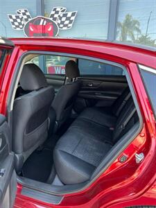 2018 Nissan Altima 2.5 S  6 MONTHS SAME AS CASH - Photo 7 - Wilton Manors, FL 33311