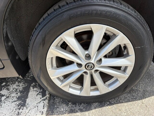 2017 Nissan Rogue S Up To 12 MONTHS 0% - SAME AS CASH - Photo 11 - Wilton Manors, FL 33311