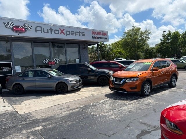 2017 Nissan Rogue S Up To 12 MONTHS 0% - SAME AS CASH - Photo 4 - Wilton Manors, FL 33311