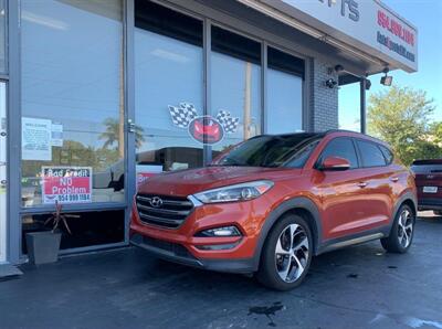 2016 Hyundai TUCSON Limited  6 MONTHS SAME AS CASH - Photo 2 - Wilton Manors, FL 33311