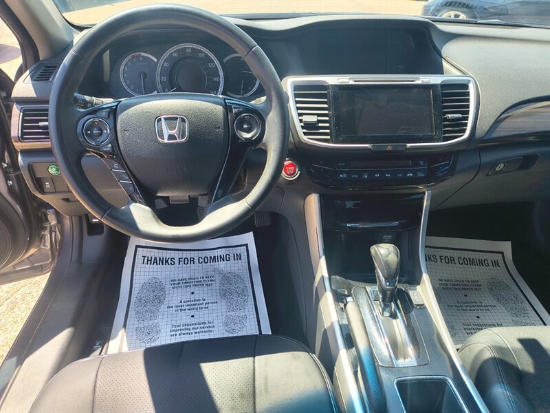 2017 Honda Accord EX-L V6 - Photo 10 - Tucson, AZ 85711