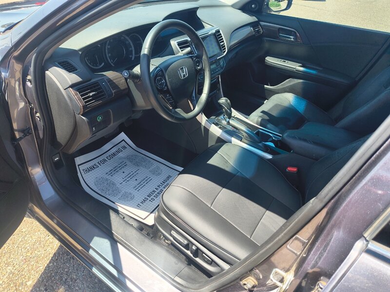 2017 Honda Accord EX-L V6 - Photo 8 - Tucson, AZ 85711