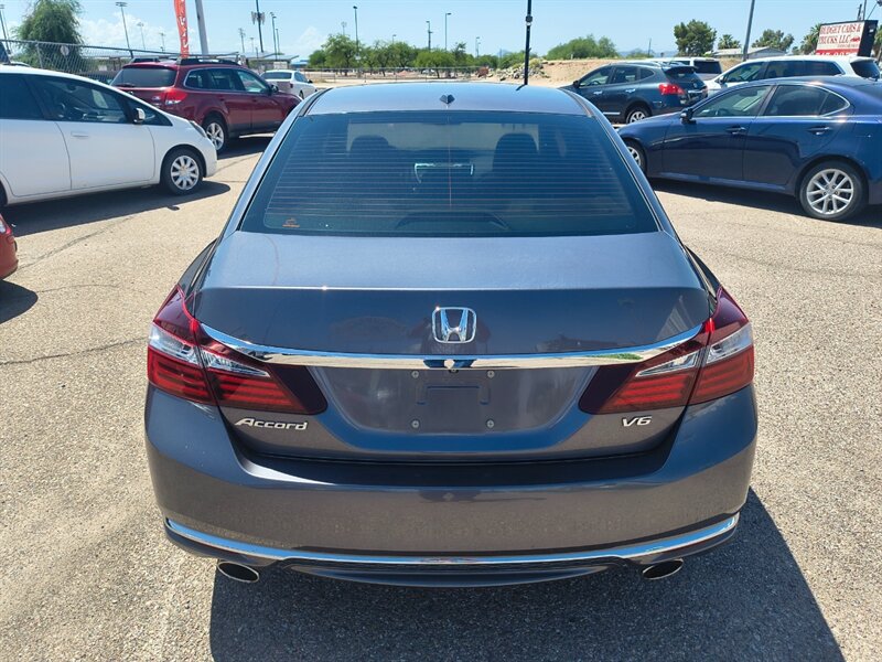 2017 Honda Accord EX-L V6 - Photo 7 - Tucson, AZ 85711