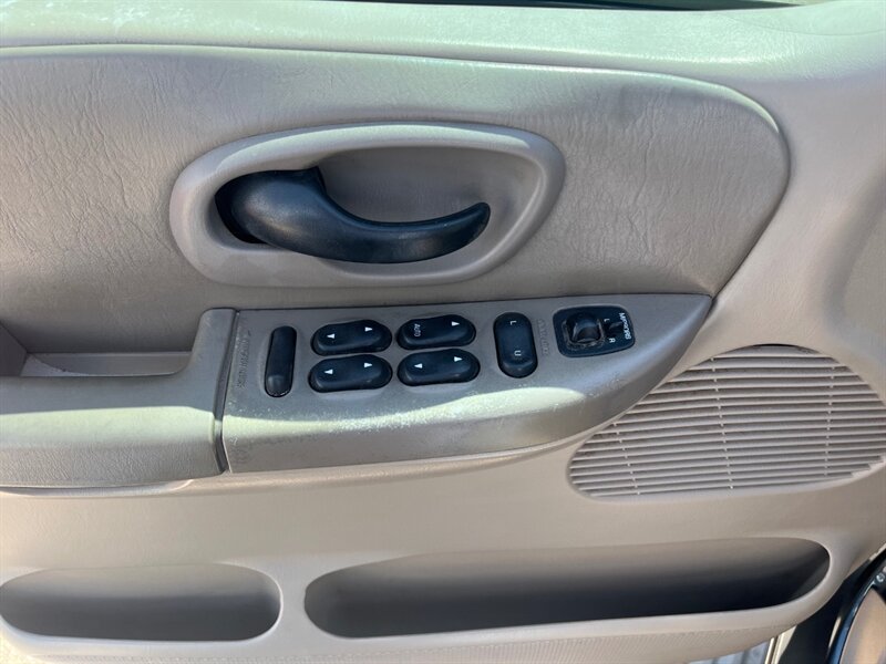 2001 Ford F-150 XLT - Photo 13 - Tucson, AZ 85711