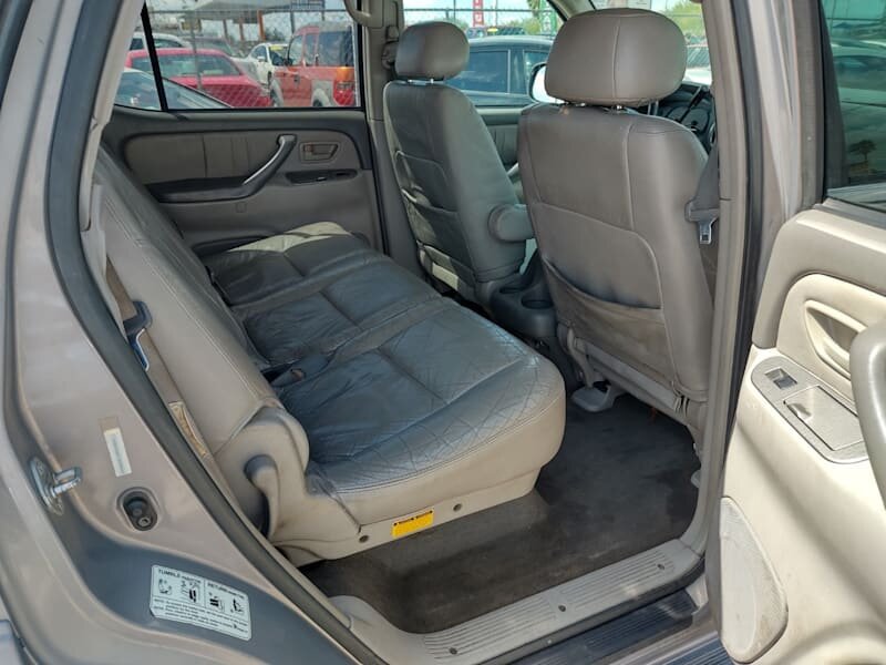 2001 Toyota Sequoia Limited   - Photo 11 - Tucson, AZ 85711