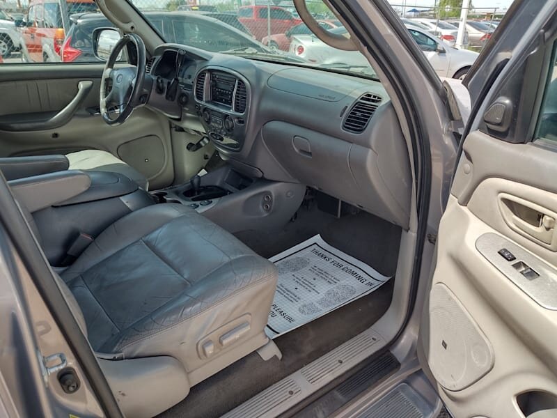 2001 Toyota Sequoia Limited   - Photo 12 - Tucson, AZ 85711