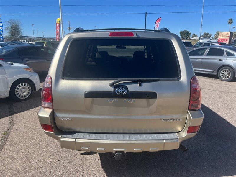 2004 Toyota 4Runner SR5   - Photo 7 - Tucson, AZ 85711
