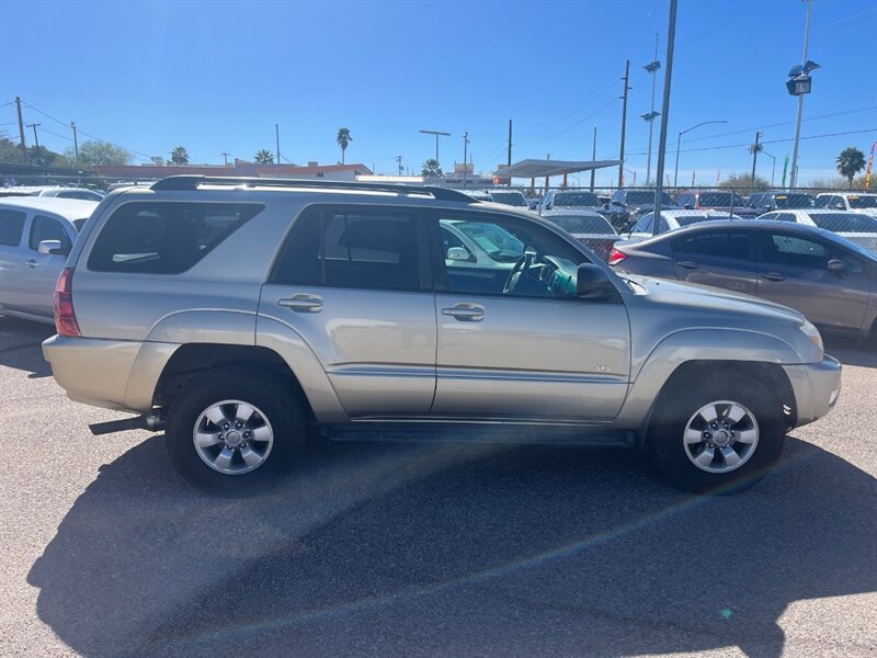 2004 Toyota 4Runner SR5   - Photo 4 - Tucson, AZ 85711