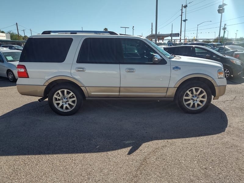 2013 Ford Expedition XLT   - Photo 7 - Tucson, AZ 85711