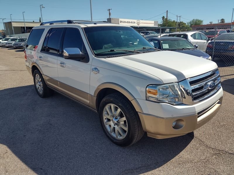 2013 Ford Expedition XLT   - Photo 4 - Tucson, AZ 85711