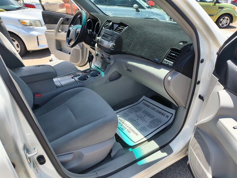 2010 Toyota Highlander - Photo 12 - Tucson, AZ 85711