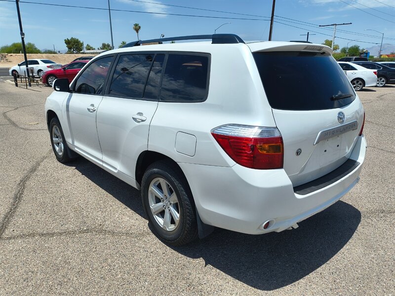 2010 Toyota Highlander - Photo 6 - Tucson, AZ 85711