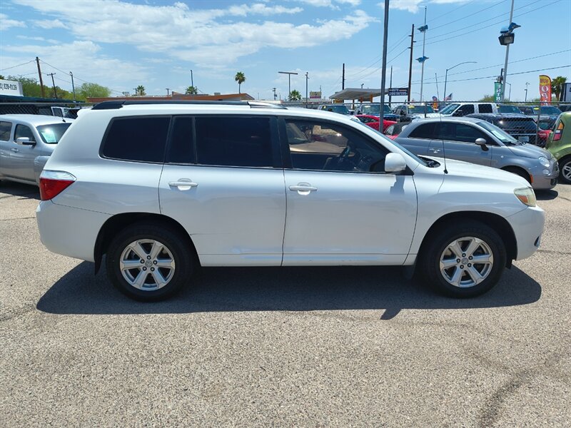 2010 Toyota Highlander - Photo 4 - Tucson, AZ 85711