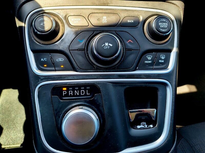 2016 Chrysler 200 Series Limited   - Photo 13 - Tucson, AZ 85711