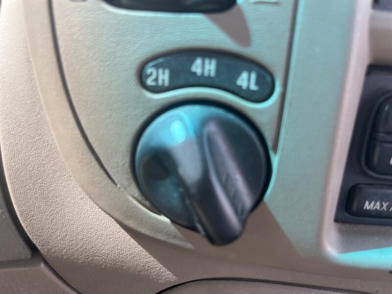 2003 Ford F-150 Lariat 4dr SuperCrew Lariat   - Photo 13 - Tucson, AZ 85711