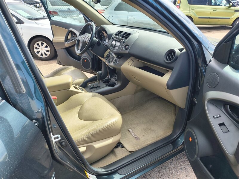 2011 Toyota RAV4 Limited   - Photo 12 - Tucson, AZ 85711