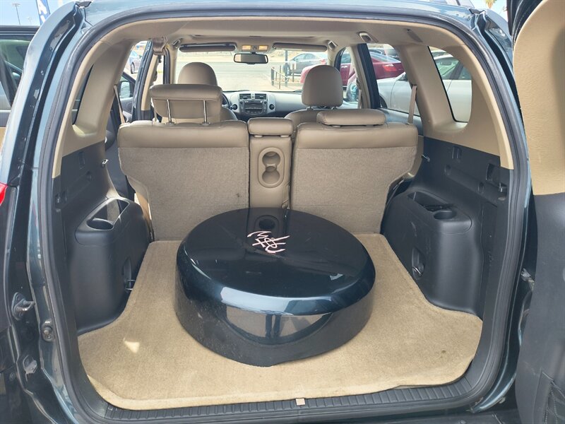 2011 Toyota RAV4 Limited   - Photo 14 - Tucson, AZ 85711