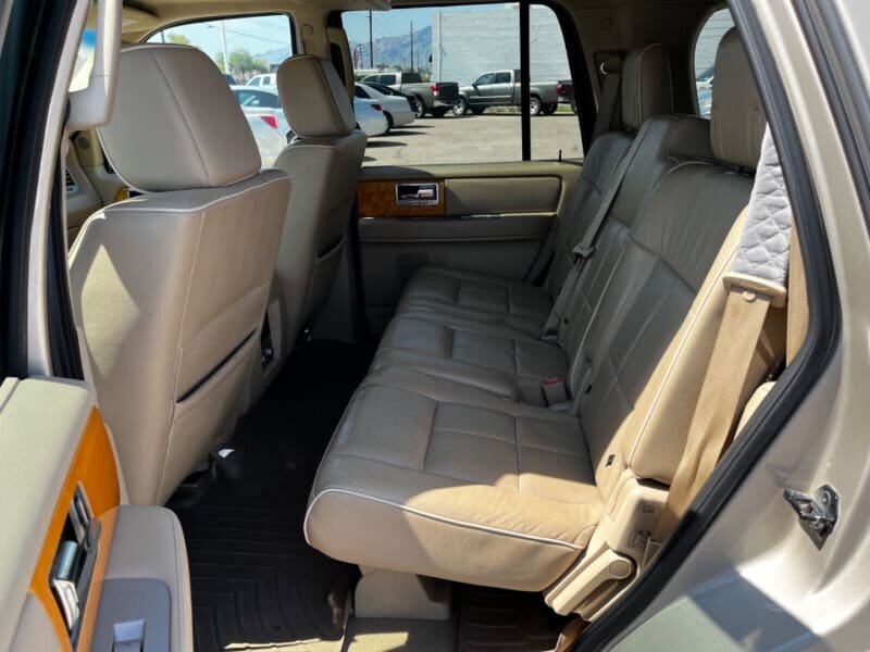 2008 Lincoln Navigator   - Photo 9 - Tucson, AZ 85711