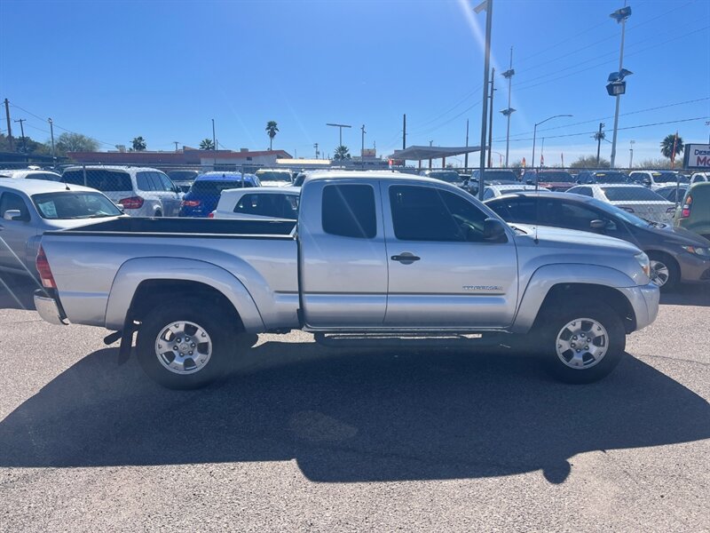 2006 Toyota Tacoma PreRunner V6   - Photo 4 - Tucson, AZ 85711