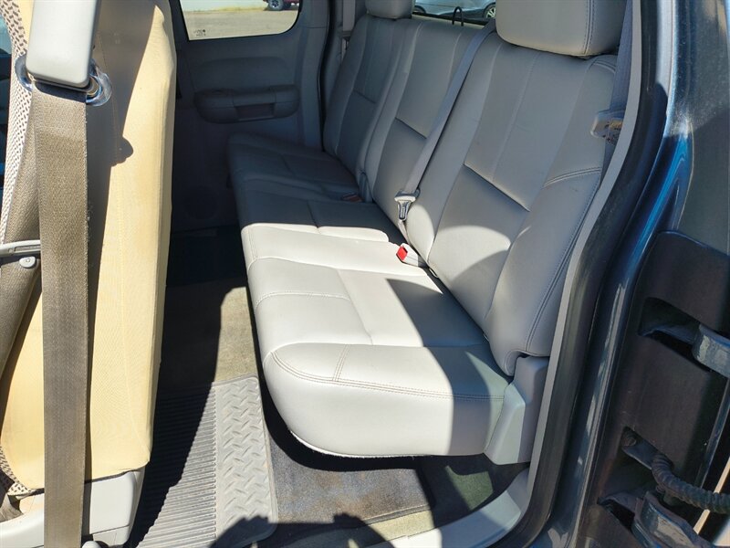 2010 Chevrolet Silverado 1500 LTZ   - Photo 9 - Tucson, AZ 85711