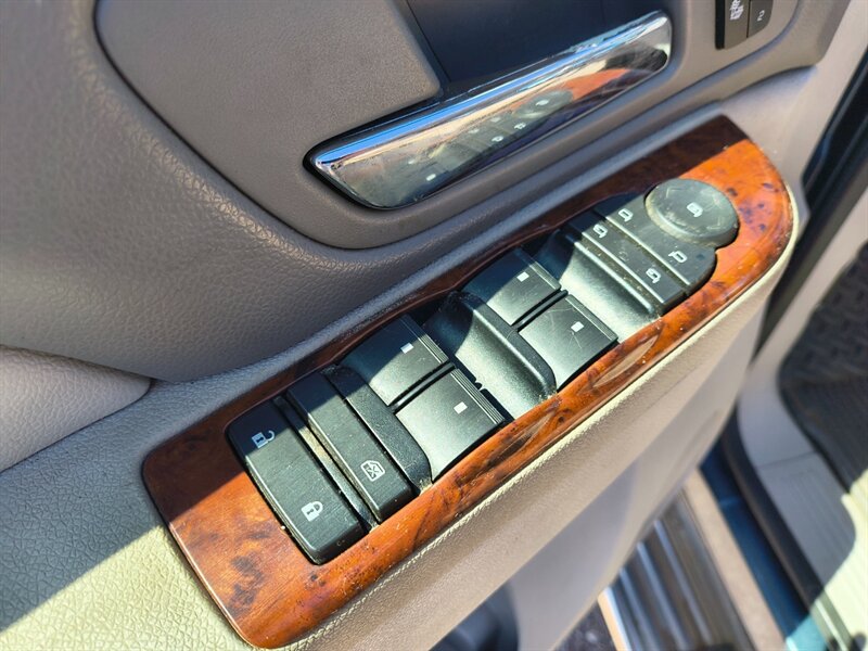 2010 Chevrolet Silverado 1500 LTZ   - Photo 14 - Tucson, AZ 85711